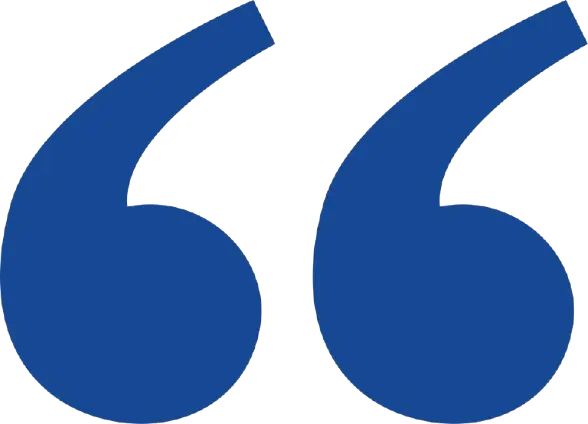 Icône de guillemet ouvrant décorative pour section témoignages