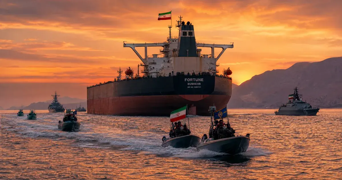 Pétrolier iranien escorté par la marine dans le détroit d'Ormuz en 2026